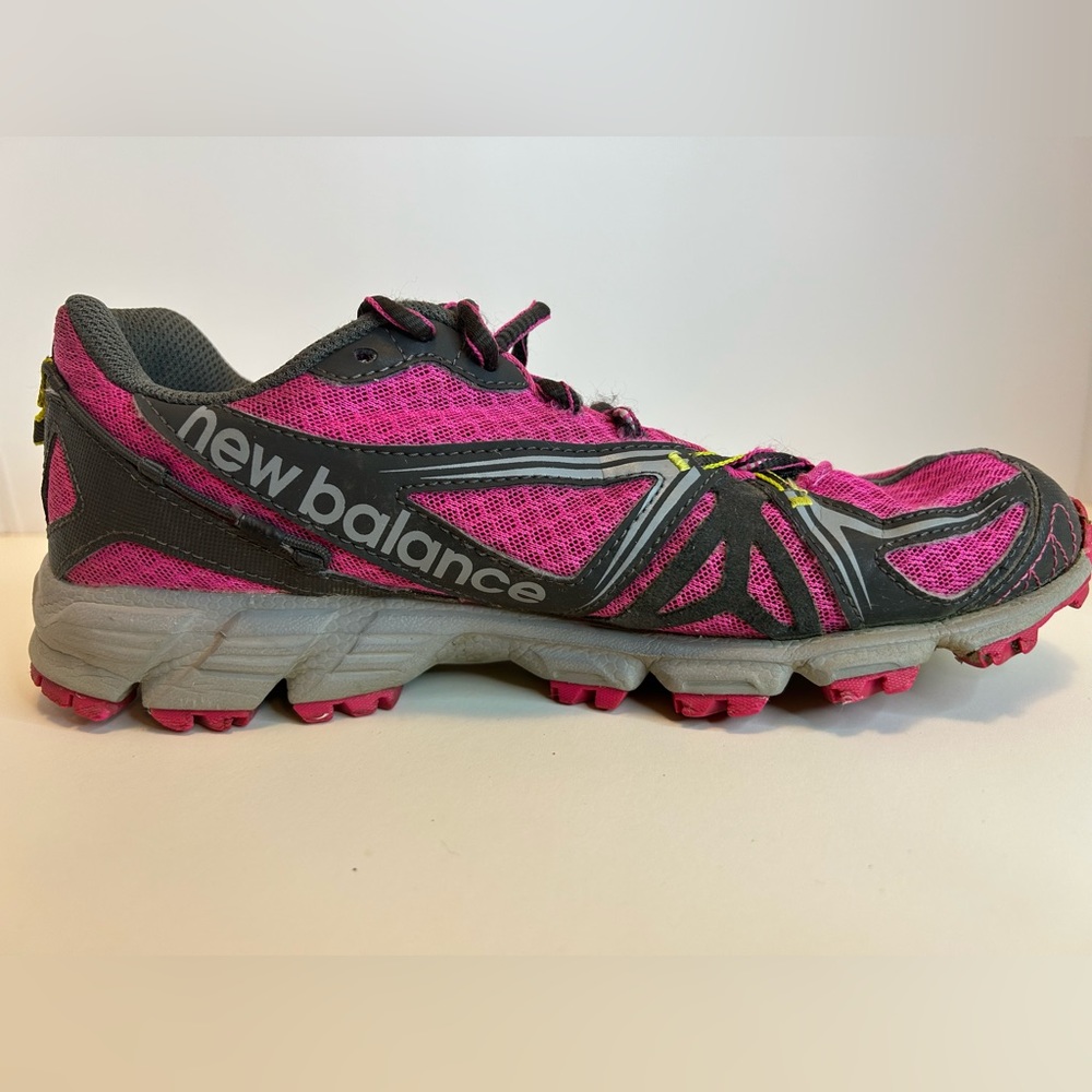 Women’s New Balance Tennis 610 v2 Shoe Sz8